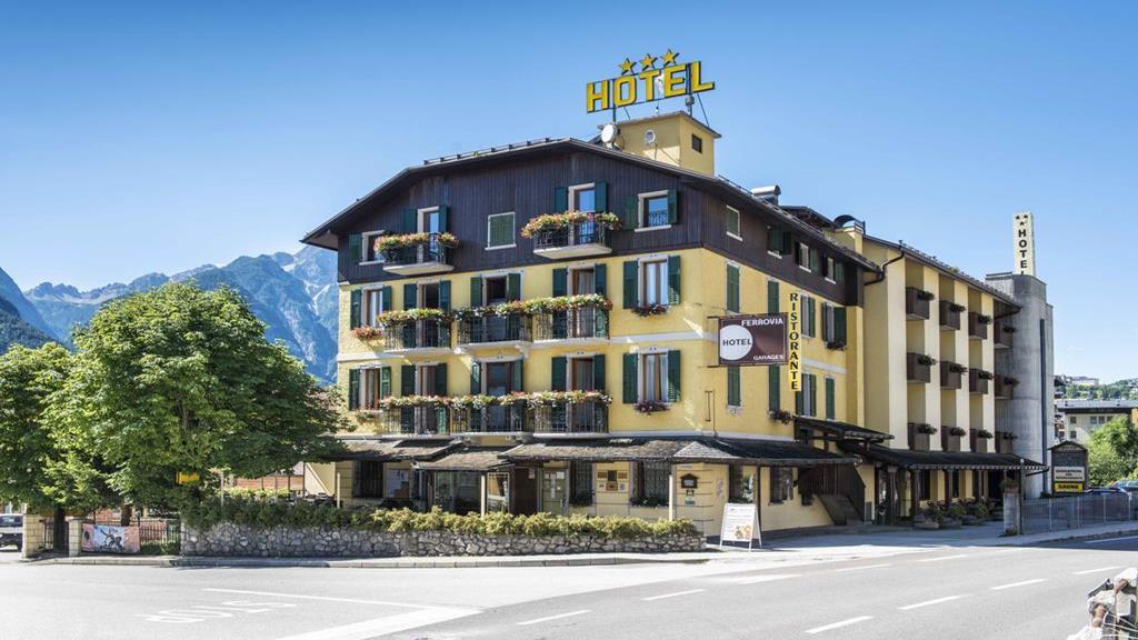 Hotel Ferrovia Calalzo di Cadore Екстериор снимка